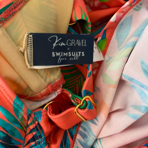 🎉SALE🎉Kim Gravel Tropical Floral Swimwear - Picture 7 of 8